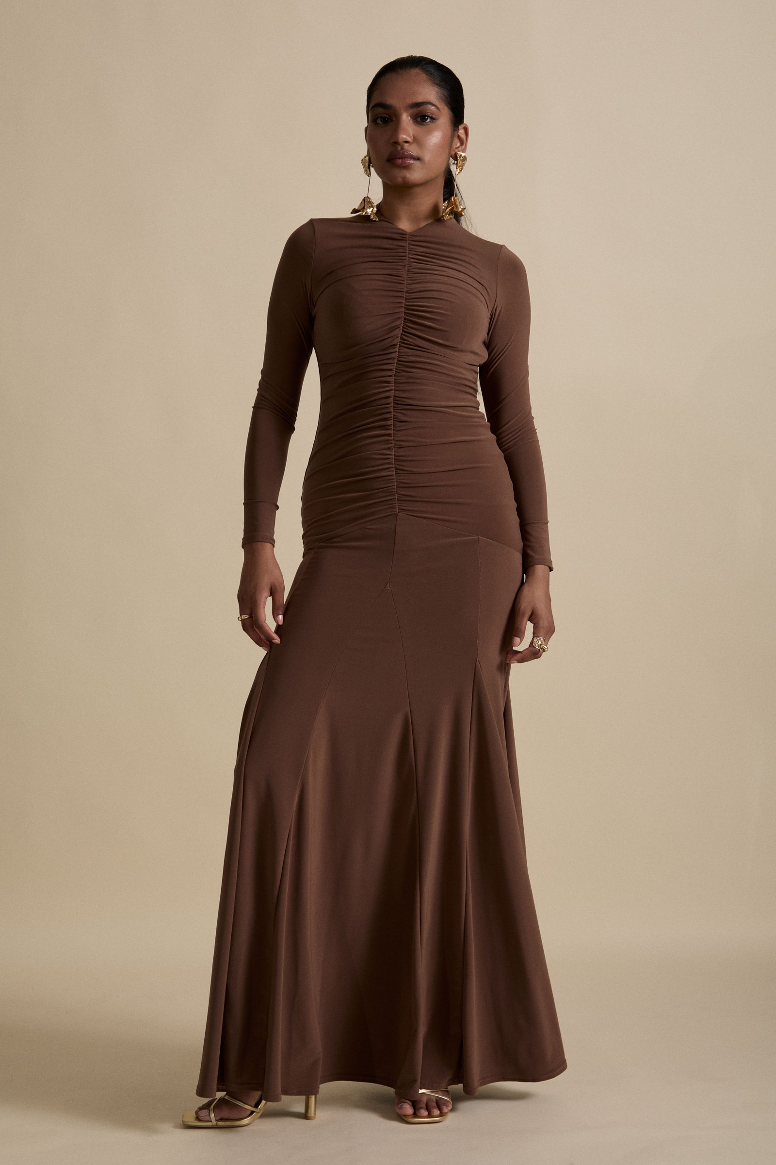 ZINNIA EXTREME FLARE MAXI DRESS - Woodsmoke Tan
